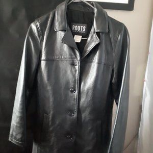 Ladies Leather Jacket by Roots.....3/4 length.....Size 6.....